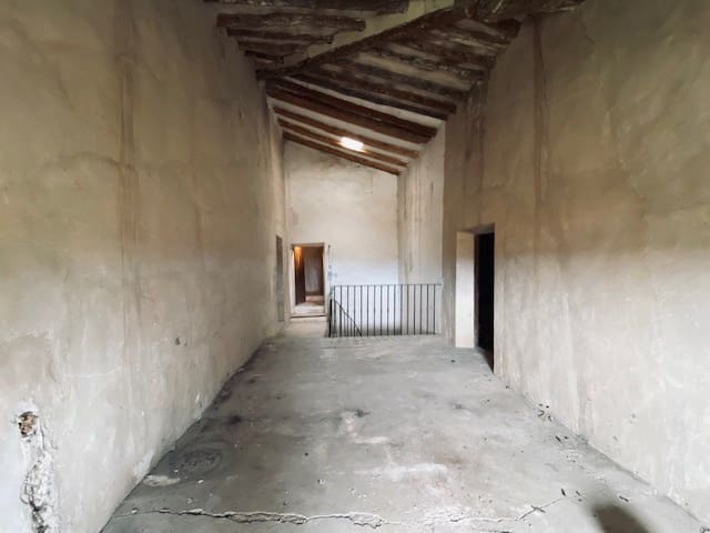 8 soveværelse Semi-Rækkehus til salg i Pinoso - € 205.000 (Ref: 8207030)