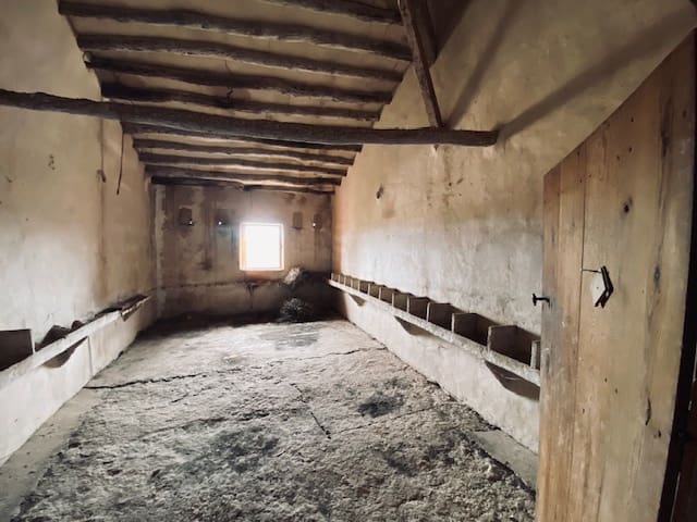 8 soveværelse Semi-Rækkehus til salg i Pinoso - € 205.000 (Ref: 8207030)