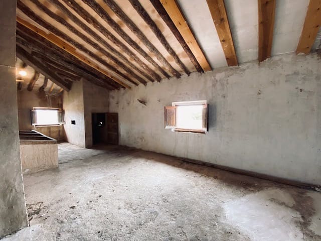 8 soveværelse Semi-Rækkehus til salg i Pinoso - € 205.000 (Ref: 8207030)