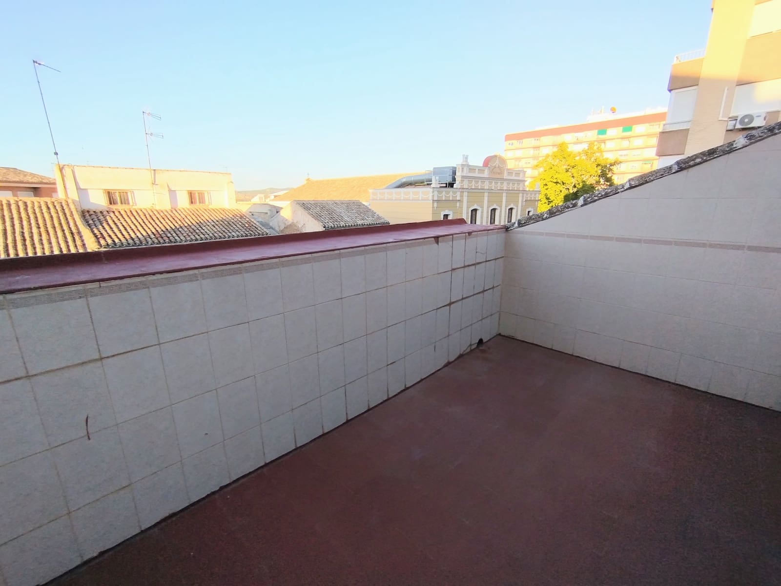 4 bedroom Townhouse for sale in Yecla de Yeltes with garage - € 170,000 (Ref: 8528863)