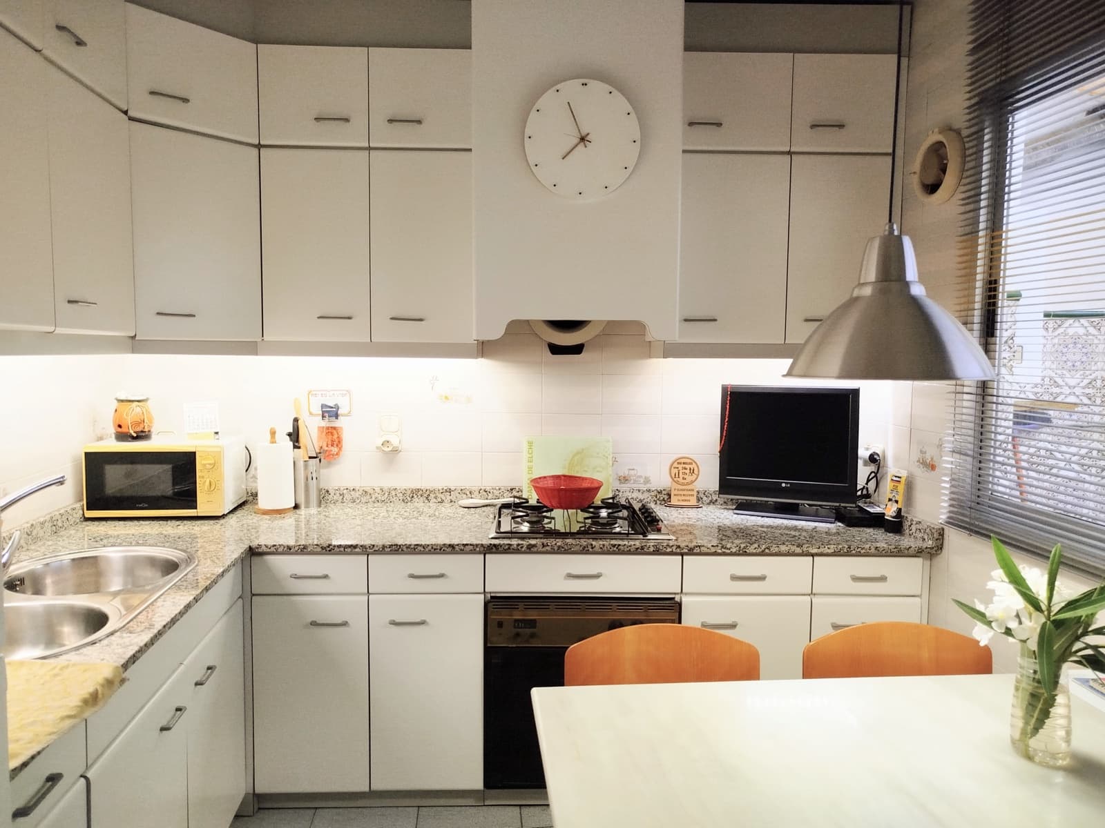 4 bedroom Townhouse for sale in Yecla de Yeltes with garage - € 170,000 (Ref: 8528863)