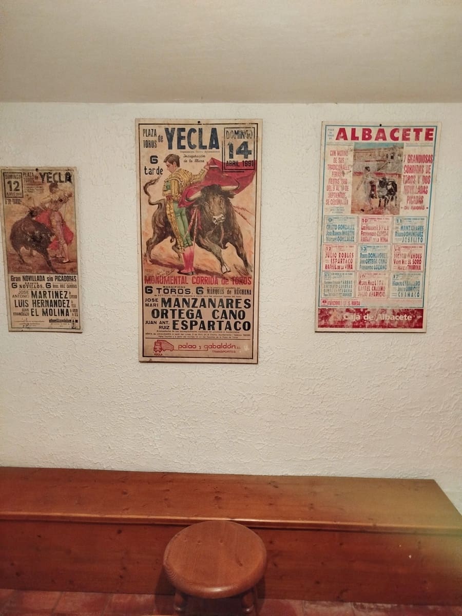 4 bedroom Townhouse for sale in Yecla de Yeltes with garage - € 170,000 (Ref: 8528863)