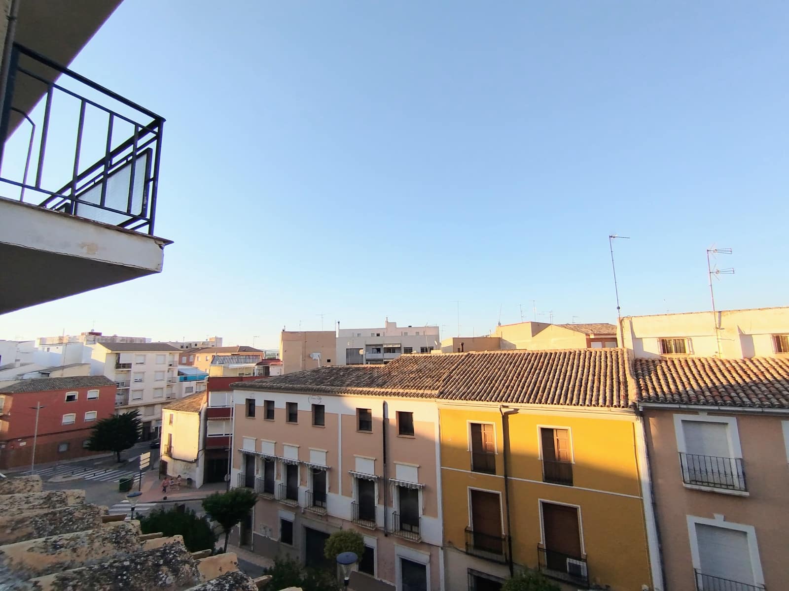 4 bedroom Townhouse for sale in Yecla de Yeltes with garage - € 170,000 (Ref: 8528863)
