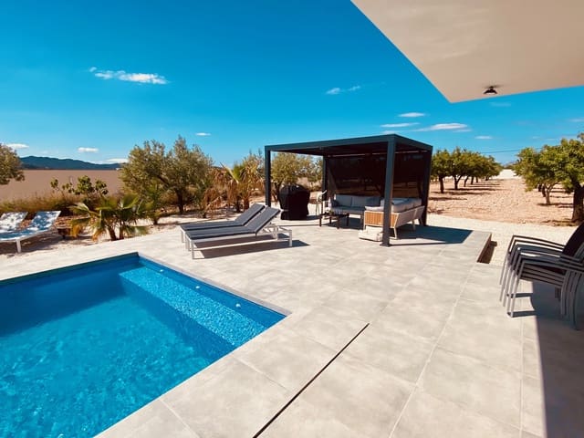 Villa for sale in Macisvenda, Abanilla with pool - € 259,950 (Ref: 8997611)