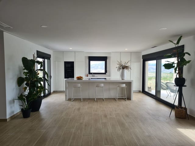 4 slaapkamer Villa te koop in Pinoso met zwembad - € 549.000 (Ref: 9013240)