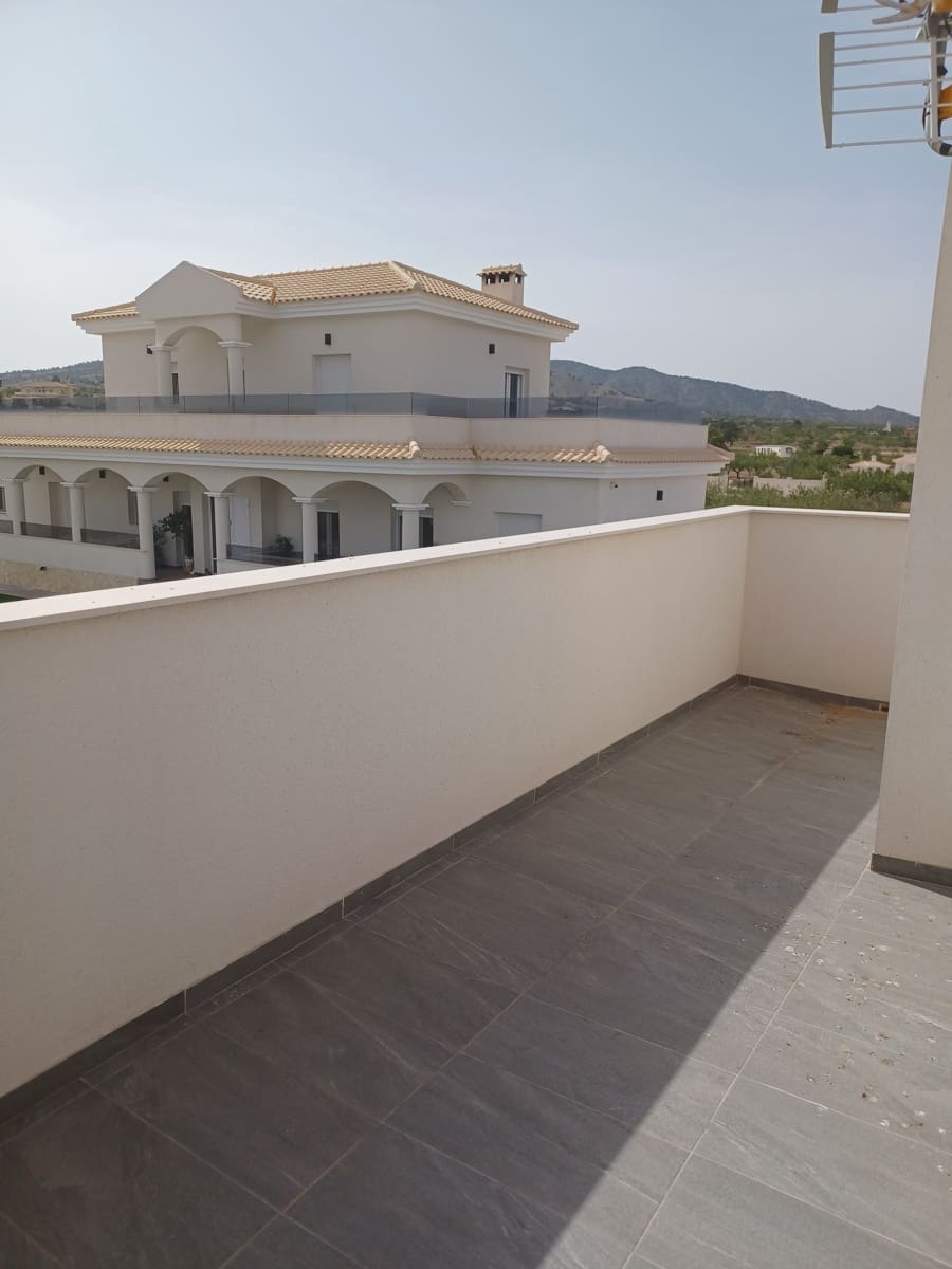 6 bedroom Villa for sale in Pinoso with pool garage - € 699,000 (Ref: 9072885)