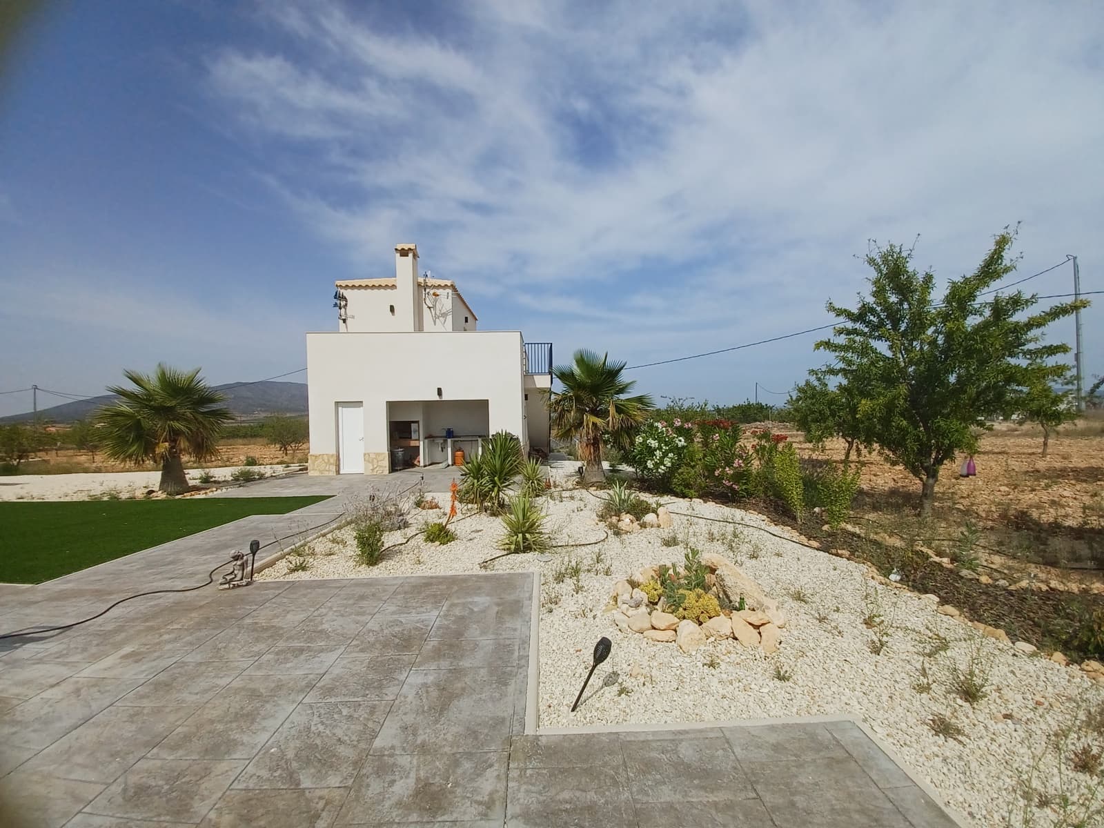 6 bedroom Villa for sale in Pinoso with pool garage - € 699,000 (Ref: 9072885)