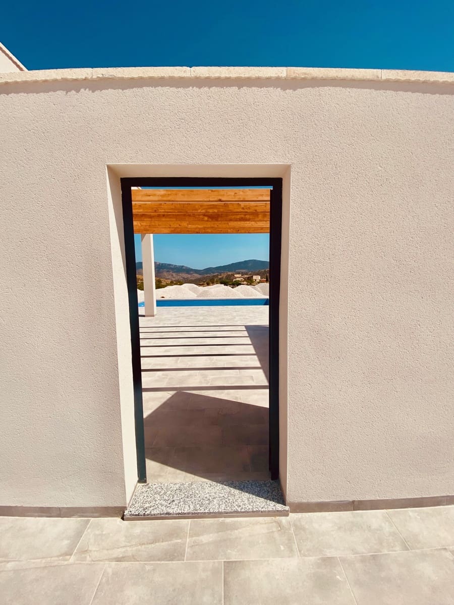 3 soveværelse Villa til salg i Macisvenda med swimmingpool garage - € 359.500 (Ref: 9094687)