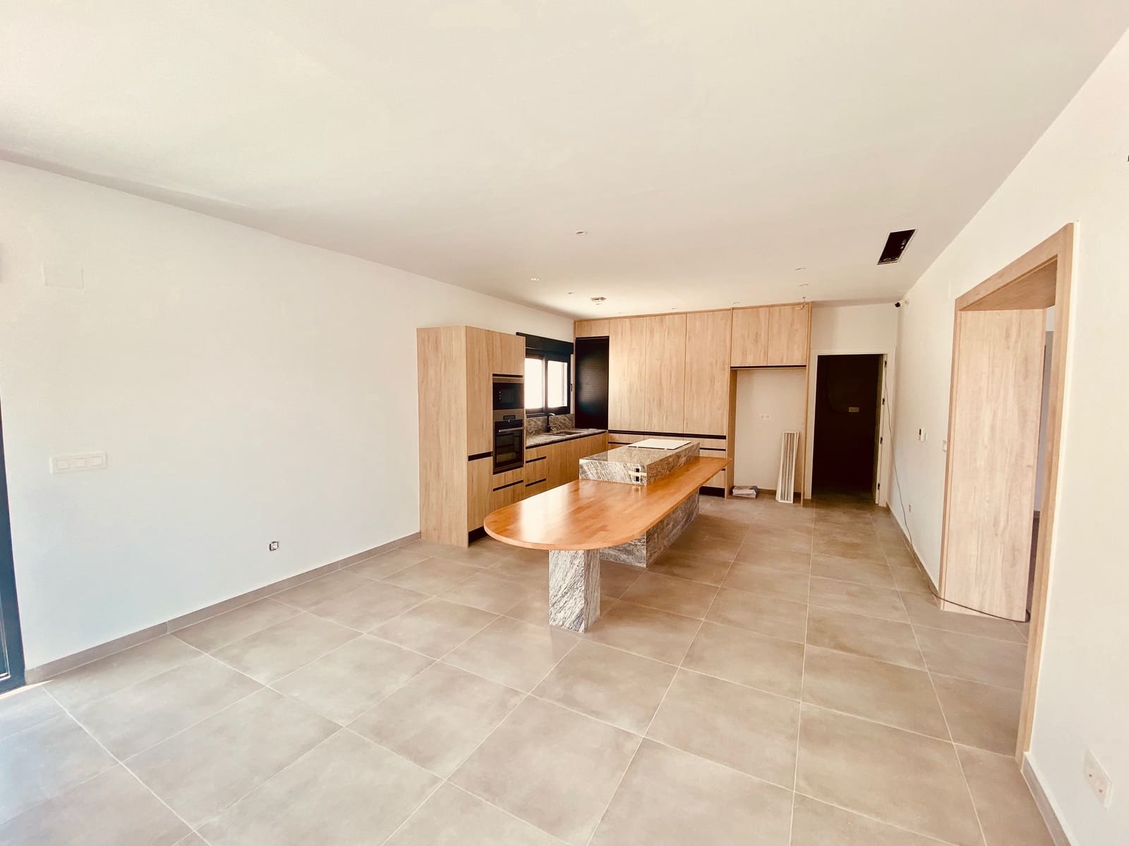 3 soveværelse Villa til salg i Macisvenda med swimmingpool garage - € 359.500 (Ref: 9094687)