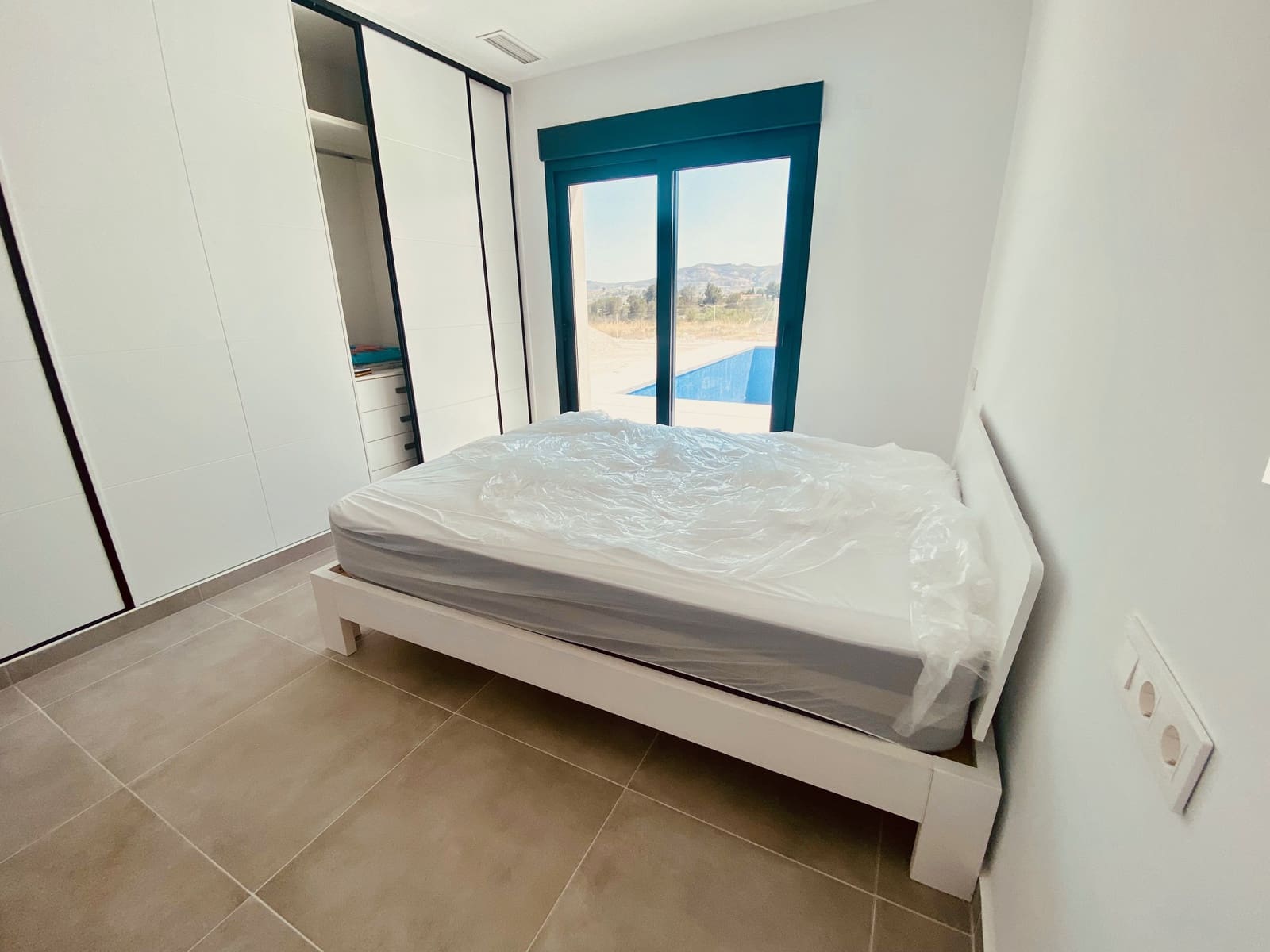 3 soveværelse Villa til salg i Macisvenda med swimmingpool garage - € 359.500 (Ref: 9094687)