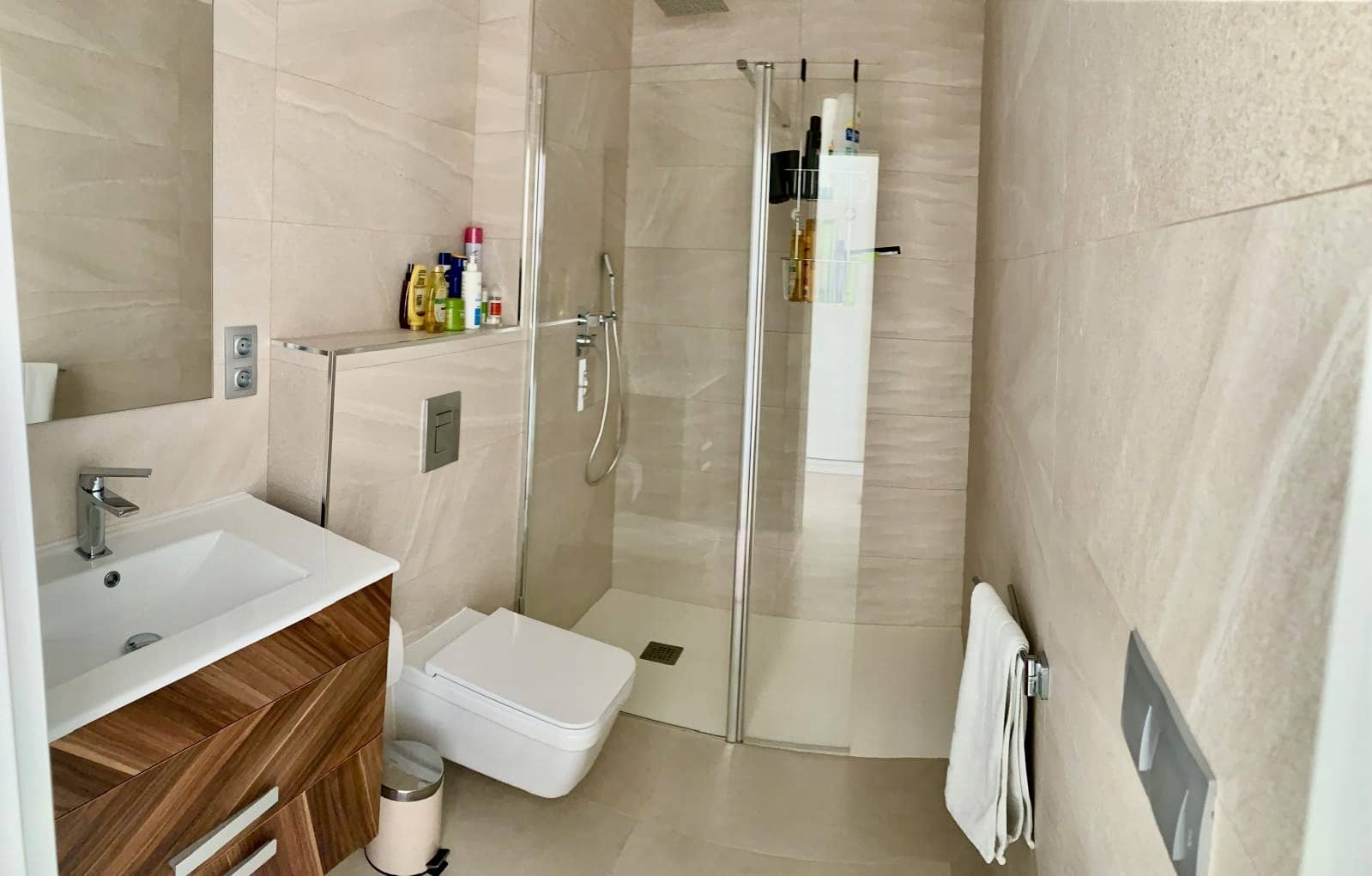 3 soverom Villa til salgs i Daya Vieja med svømmebasseng garasje - € 399 000 (Ref: 9181509)