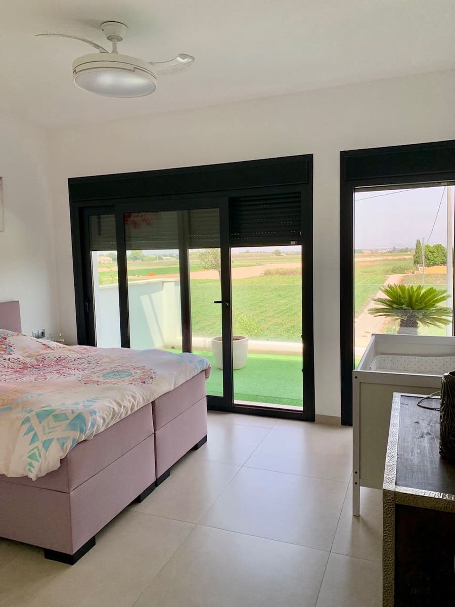 3 soverom Villa til salgs i Daya Vieja med svømmebasseng garasje - € 399 000 (Ref: 9181509)