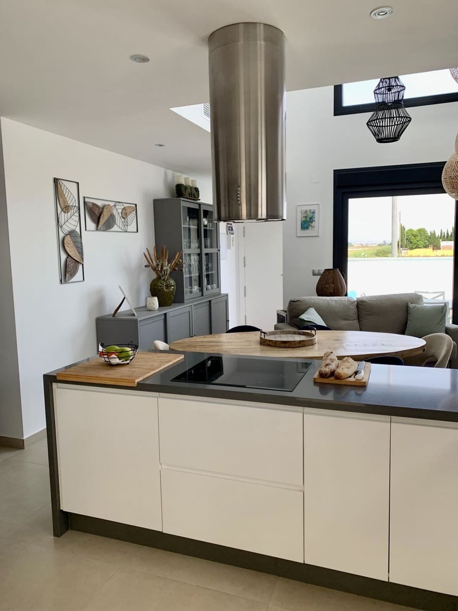 3 soverom Villa til salgs i Daya Vieja med svømmebasseng garasje - € 399 000 (Ref: 9181509)