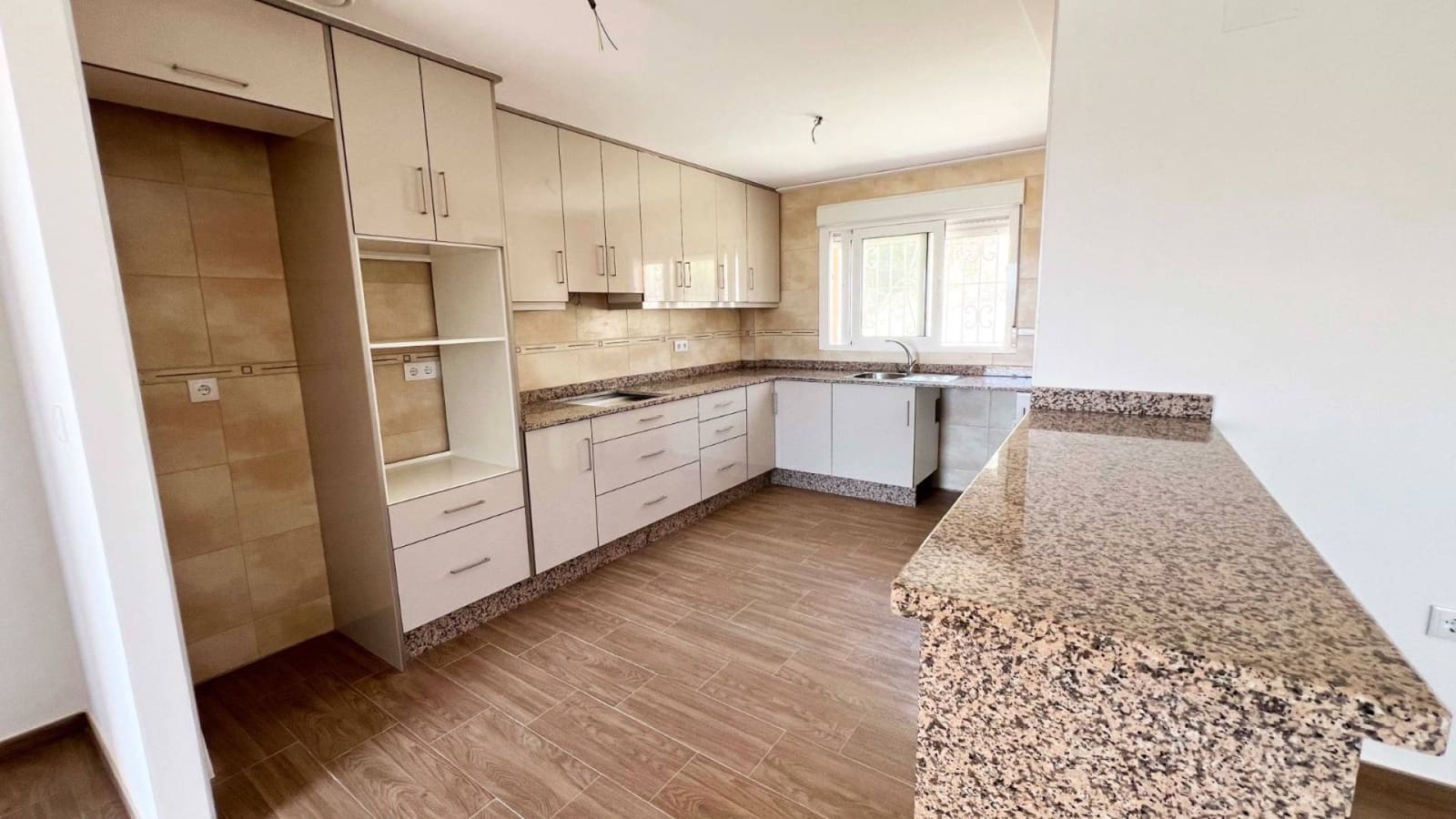 3 bedroom Townhouse for sale in Macisvenda - € 280,000 (Ref: 9223552)