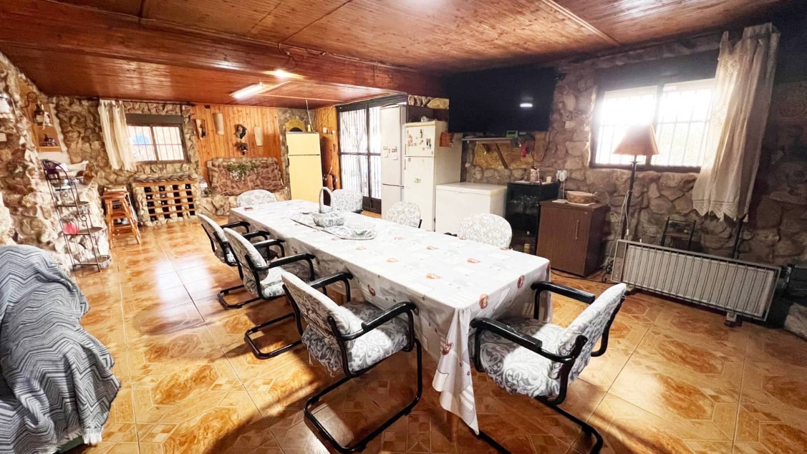 4 soveværelse Finca/Landehus til salg i La Romana med swimmingpool garage - € 320.000 (Ref: 9261958)