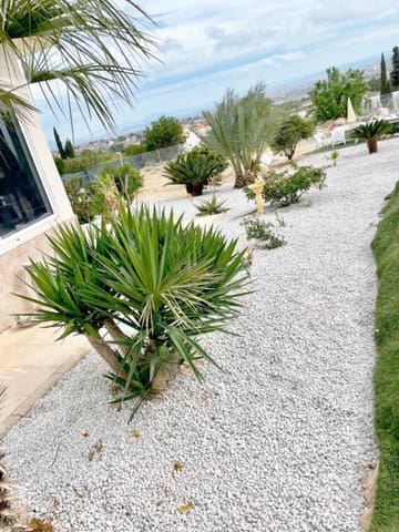 4 bedroom Townhouse for sale in Fortuna with pool garage - € 260,000 (Ref: 9306401)