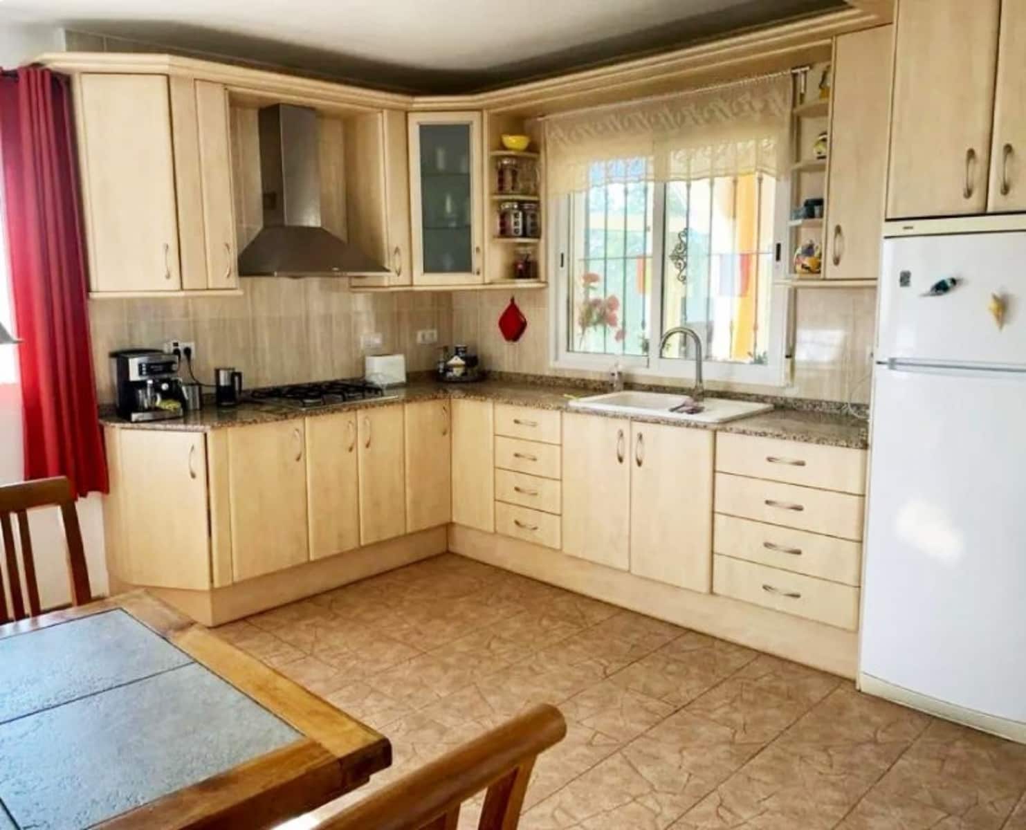 4 soverom Hus til salgs i Fortuna med svømmebasseng garasje - € 260 000 (Ref: 9306401)