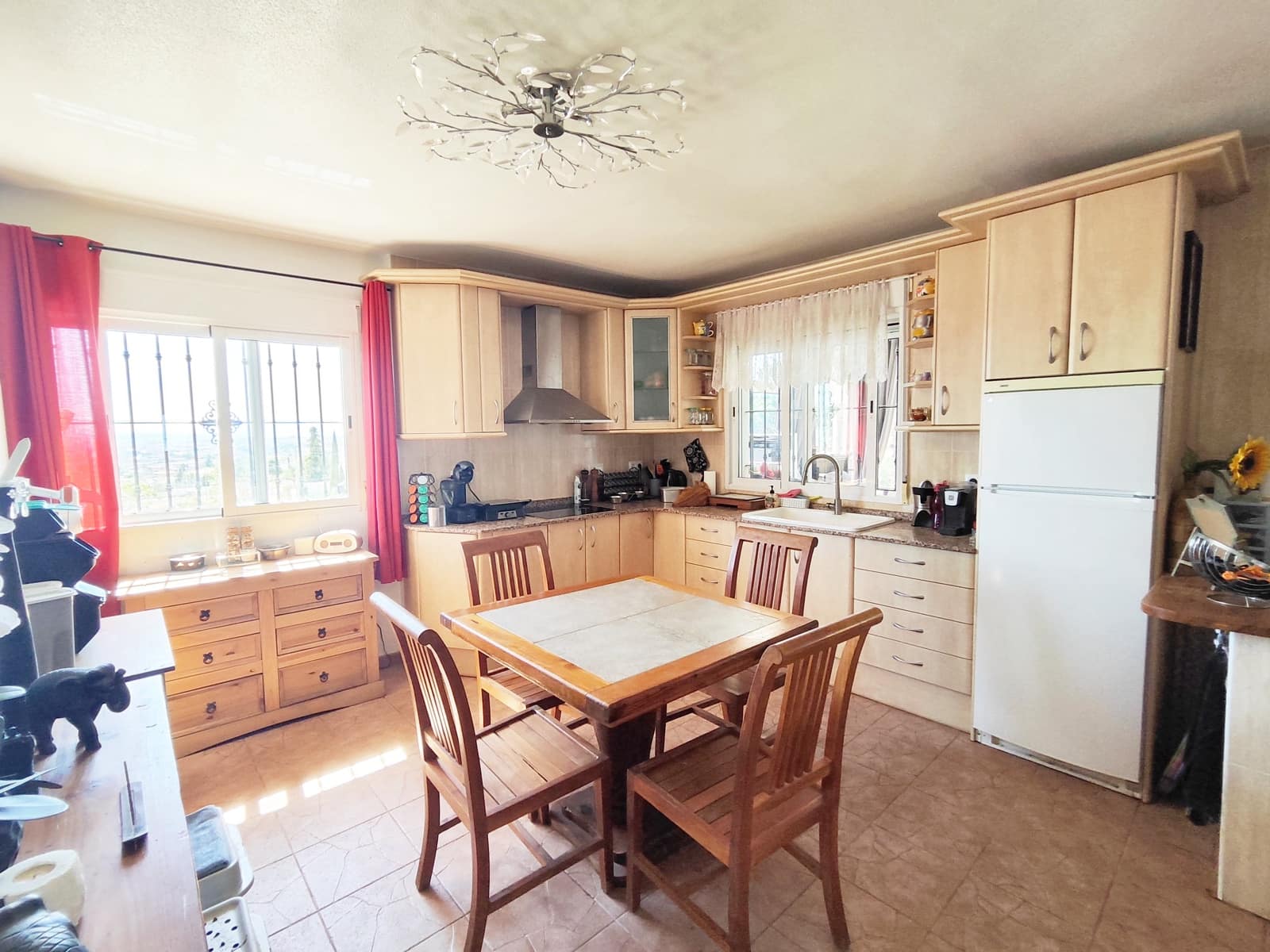 4 soverom Hus til salgs i Fortuna med svømmebasseng garasje - € 260 000 (Ref: 9306401)