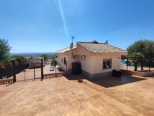 4 bedroom Townhouse for sale in Fortuna with pool garage - € 260,000 (Ref: 9306401)