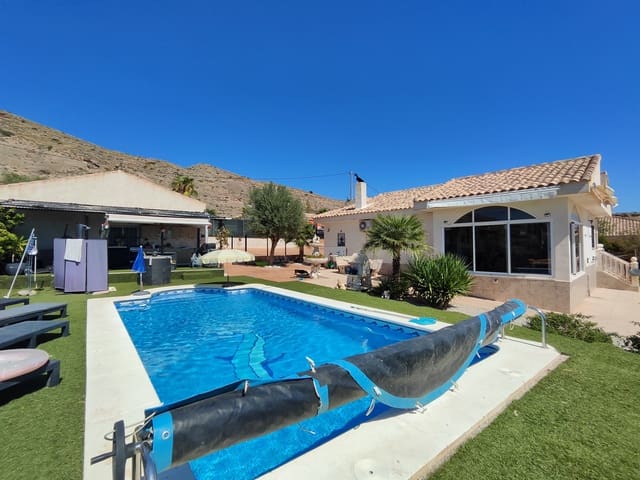 4 bedroom Townhouse for sale in Fortuna with pool garage - € 260,000 (Ref: 9306401)