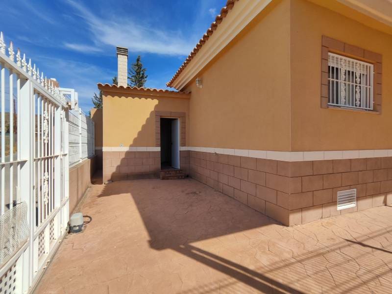 3 soveværelse Byhus til salg i Fortuna med garage - € 184.000 (Ref: 9307222)