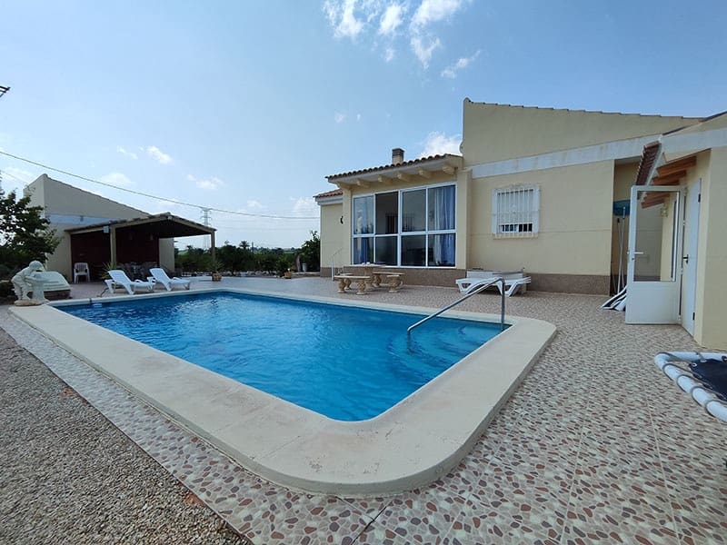 3 sypialnia Finka/Dom wiejski na sprzedaż w Fortuna z basenem garażem - 264 900 € (Ref: 9311986)