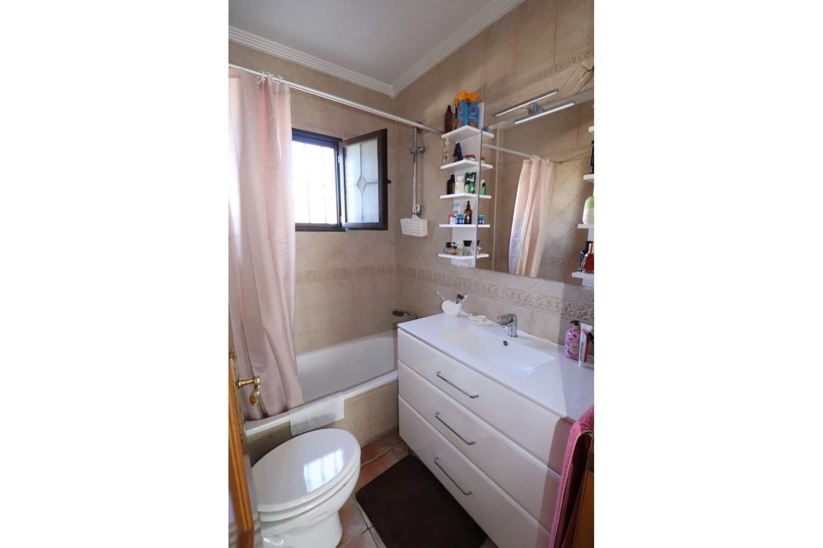 Chalet de 2 habitaciones en Hondón de las Nieves en venta con piscina garaje - 260.000 € (Ref: 9340056)