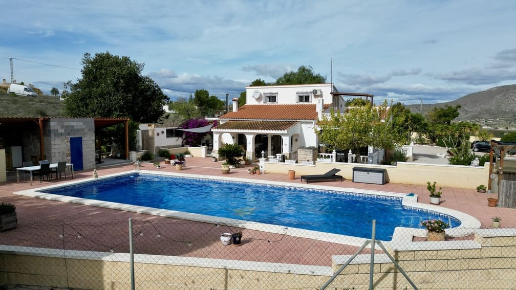 4 chambre Maison de Ville à vendre à Hondon de las Nieves avec piscine garage - 380 000 € (Ref: 9348551)