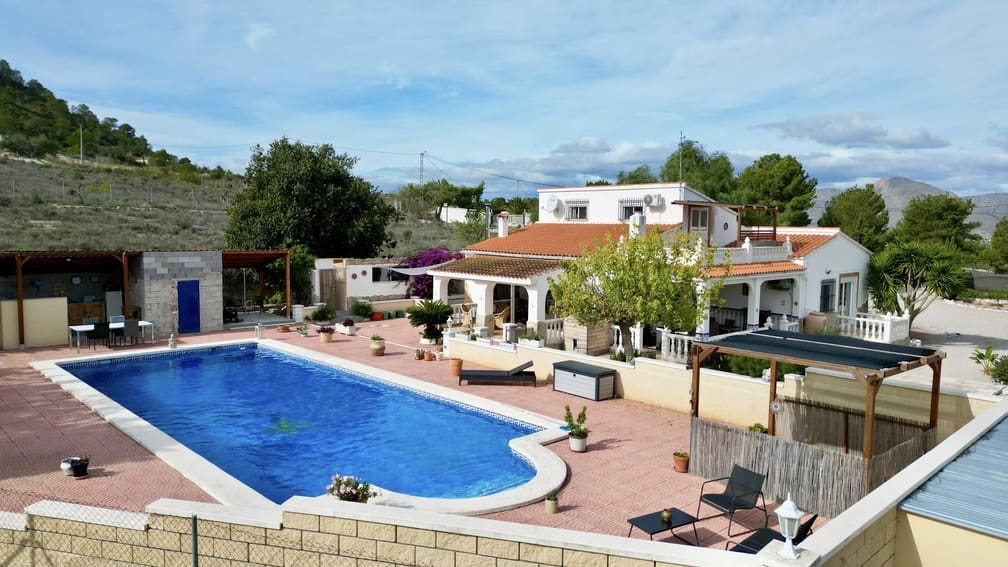 4 chambre Maison de Ville à vendre à Hondon de las Nieves avec piscine garage - 380 000 € (Ref: 9348551)