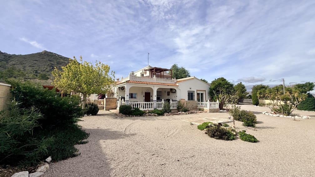 4 chambre Maison de Ville à vendre à Hondon de las Nieves avec piscine garage - 380 000 € (Ref: 9348551)