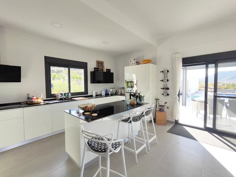 3 slaapkamer Huis te koop in Canada de la Lena met zwembad garage - € 399.950 (Ref: 9360752)