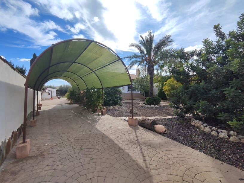 3 bedroom Villa for sale in Fortuna with pool garage - € 230,000 (Ref: 9394243)