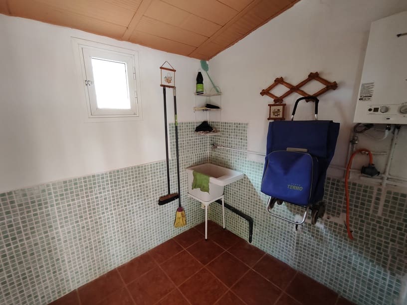 3 bedroom Villa for sale in Fortuna with pool garage - € 230,000 (Ref: 9394243)