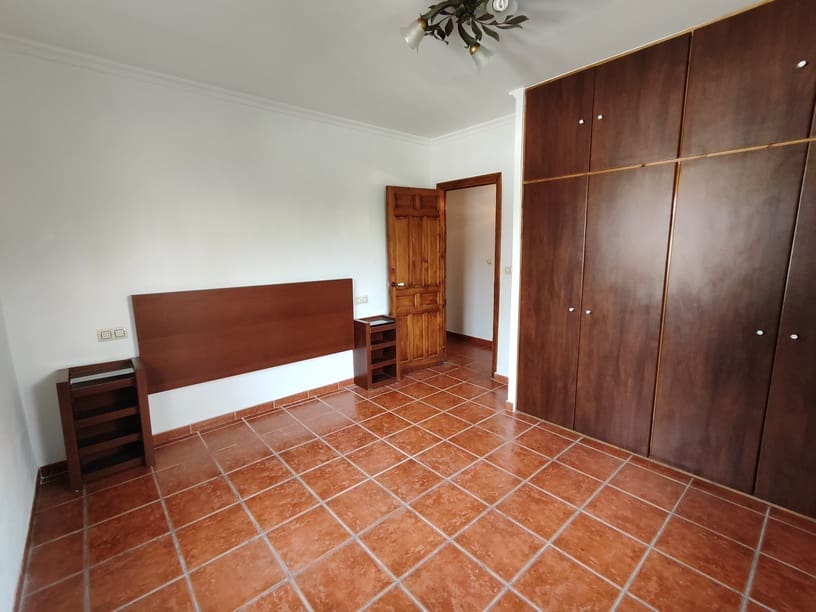 3 bedroom Villa for sale in Fortuna with pool garage - € 230,000 (Ref: 9394243)