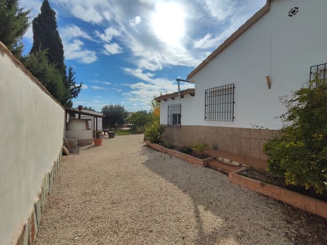3 bedroom Villa for sale in Fortuna with pool garage - € 230,000 (Ref: 9394243)
