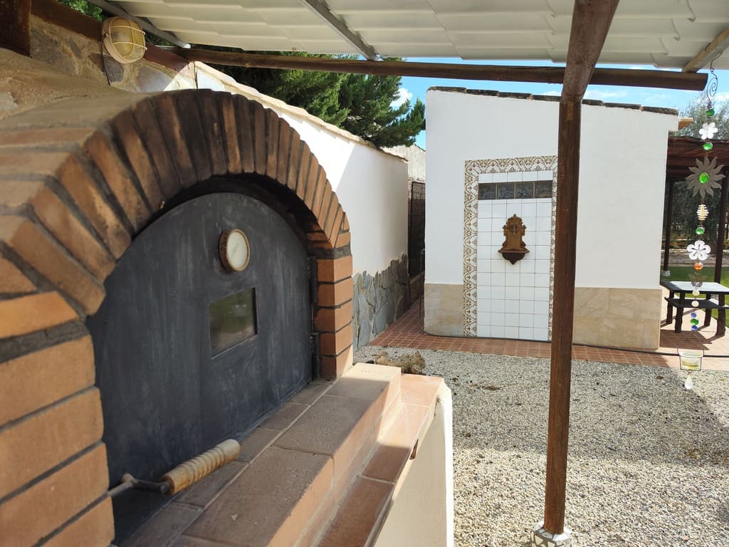 3 bedroom Villa for sale in Fortuna with pool garage - € 230,000 (Ref: 9394243)