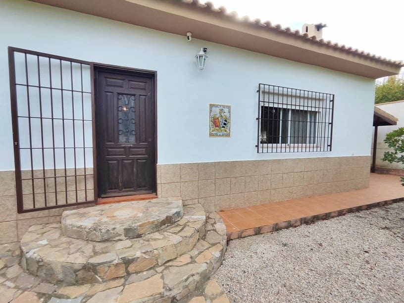 3 bedroom Villa for sale in Fortuna with pool garage - € 230,000 (Ref: 9394243)