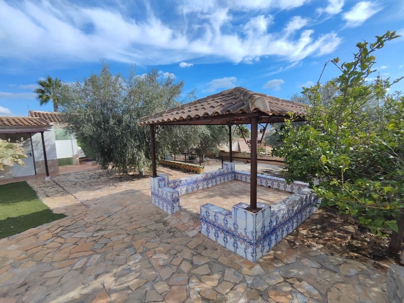 3 bedroom Villa for sale in Fortuna with pool garage - € 230,000 (Ref: 9394243)