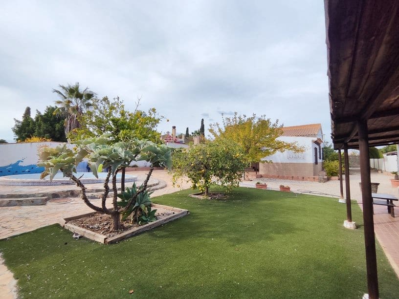 3 bedroom Villa for sale in Fortuna with pool garage - € 230,000 (Ref: 9394243)