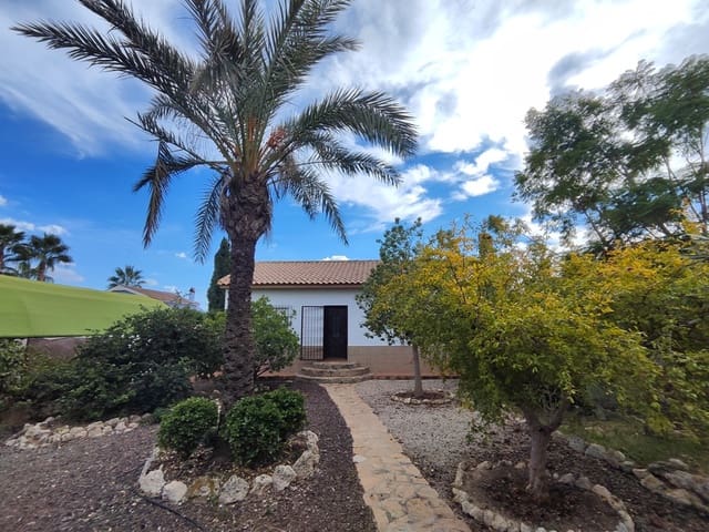 3 bedroom Villa for sale in Fortuna with pool garage - € 230,000 (Ref: 9394243)