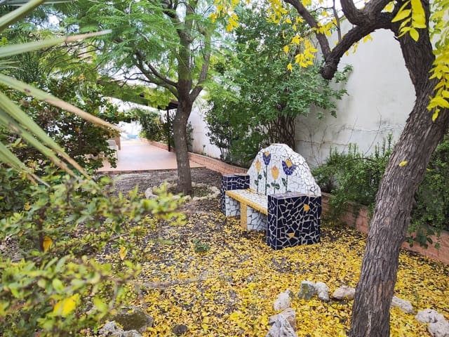 3 bedroom Villa for sale in Fortuna with pool garage - € 230,000 (Ref: 9394243)