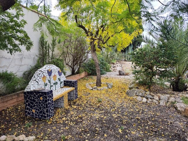 3 bedroom Villa for sale in Fortuna with pool garage - € 230,000 (Ref: 9394243)