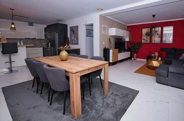 3 bedroom Townhouse for sale in Macisvenda, Abanilla with pool garage - € 339,000 (Ref: 9396517)