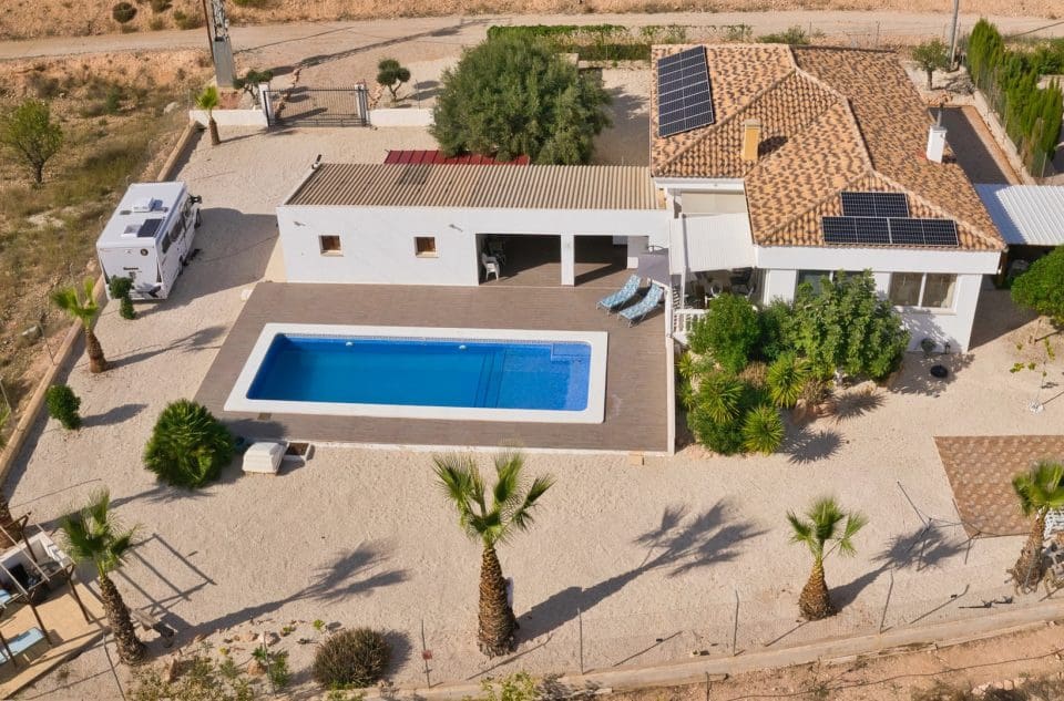 3 bedroom Townhouse for sale in Macisvenda with pool garage - € 339,000 (Ref: 9396517)