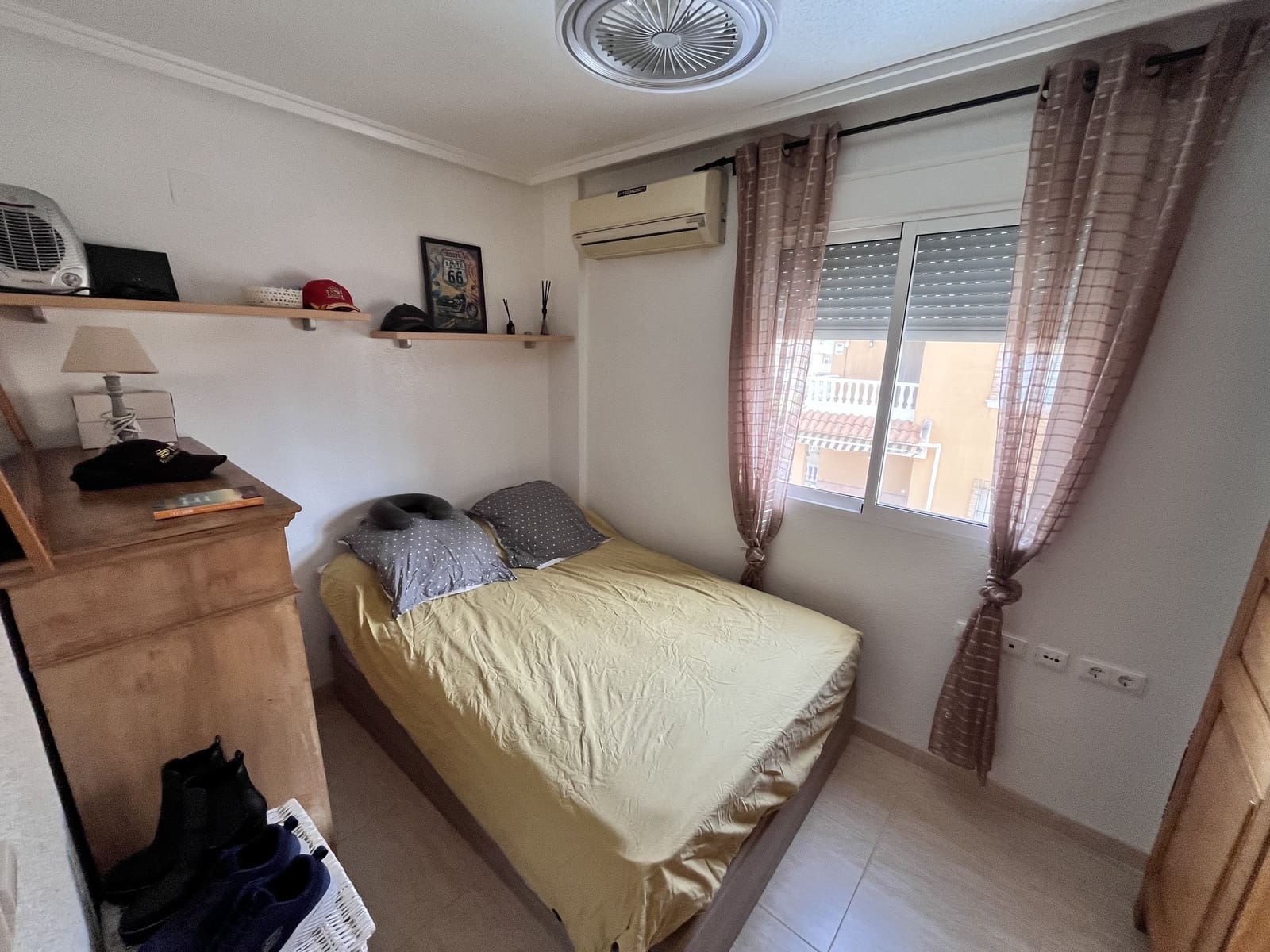 3 soverom Rekkehus til salgs i Ciudad Quesada med svømmebasseng garasje - € 279 000 (Ref: 9415121)