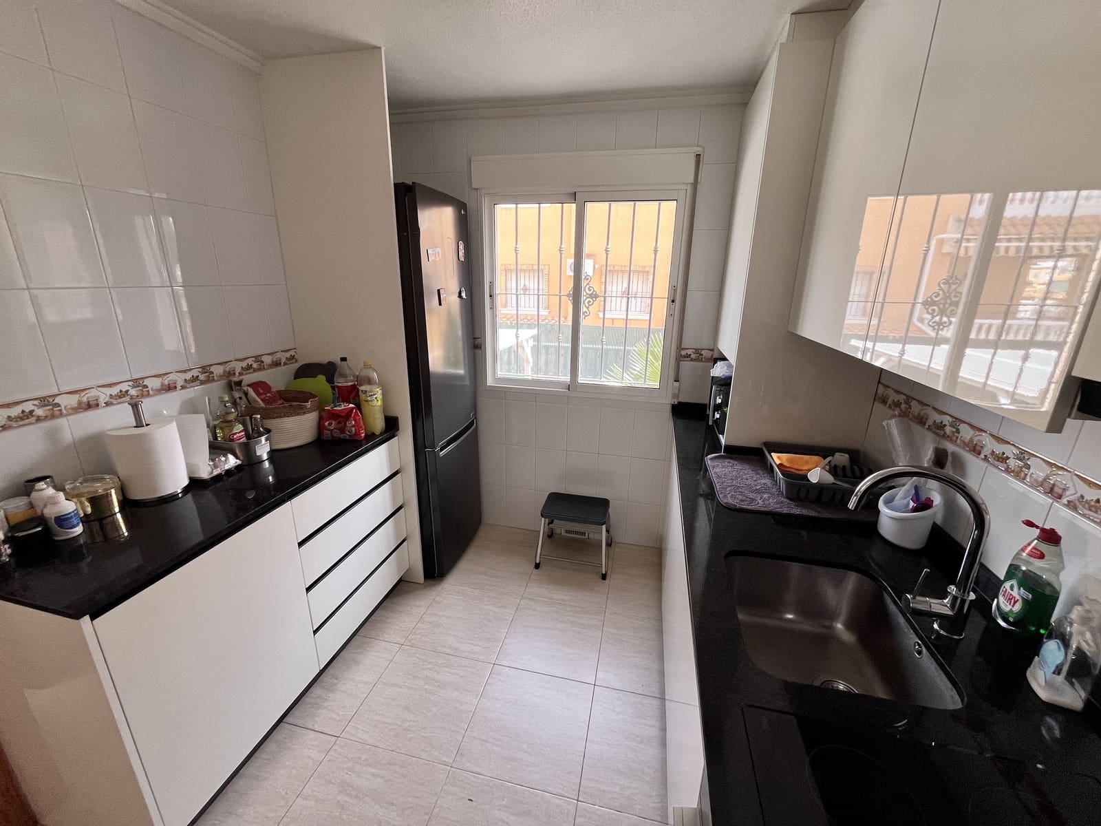 3 soverom Rekkehus til salgs i Ciudad Quesada med svømmebasseng garasje - € 279 000 (Ref: 9415121)