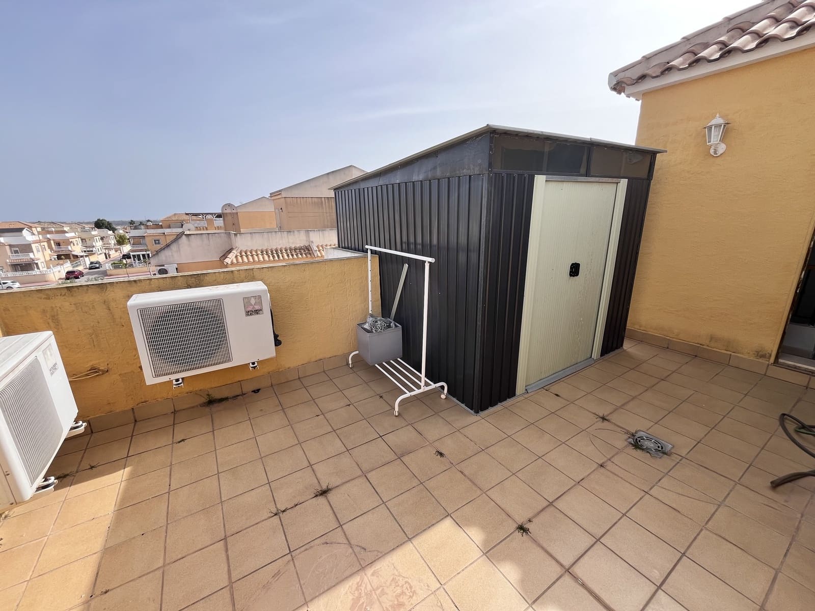 3 soverom Rekkehus til salgs i Ciudad Quesada med svømmebasseng garasje - € 279 000 (Ref: 9415121)