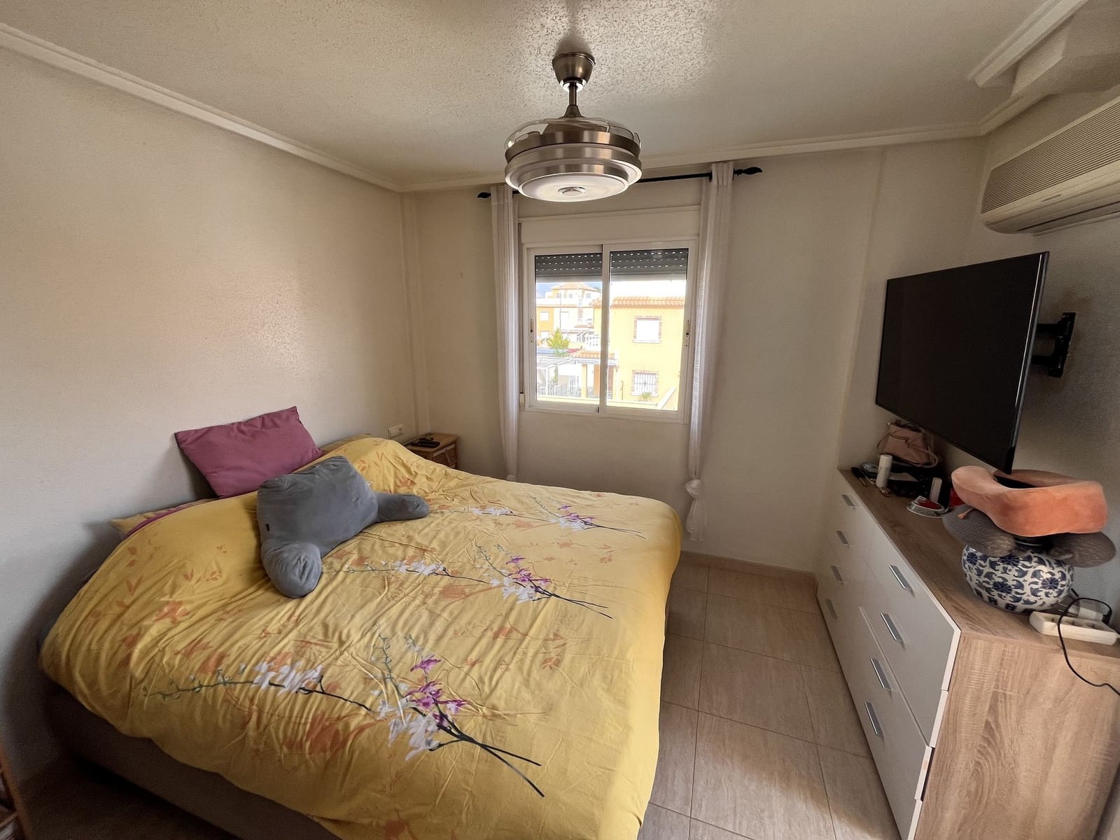 3 soverom Rekkehus til salgs i Ciudad Quesada med svømmebasseng garasje - € 279 000 (Ref: 9415121)