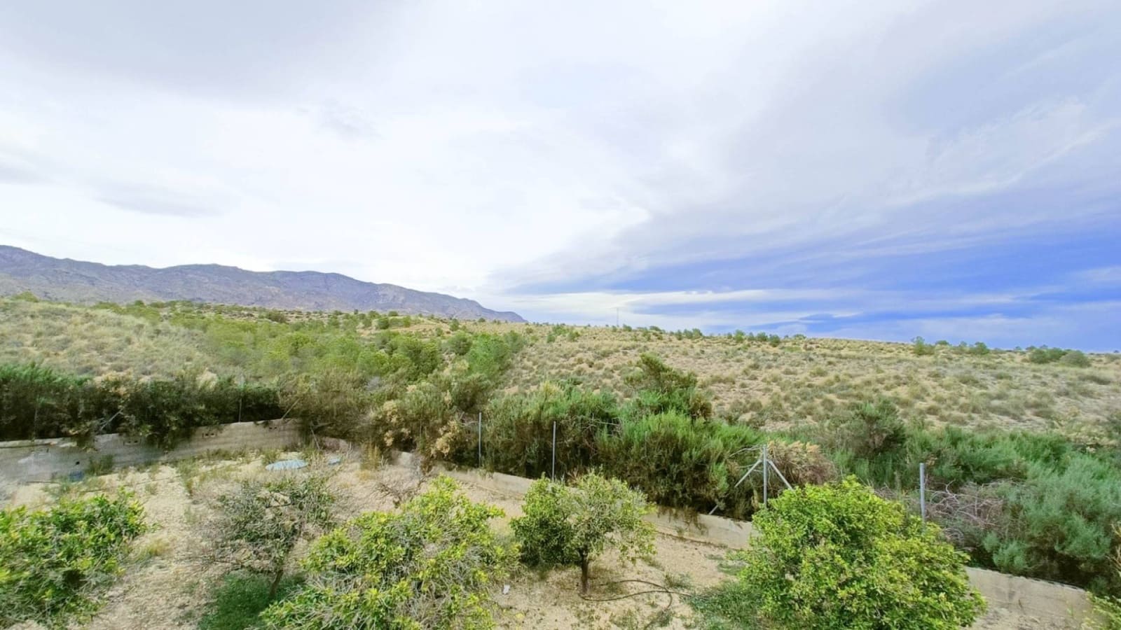 3 soveværelse Finca/Landehus til salg i Albatera med swimmingpool garage - € 259.950 (Ref: 9449711)