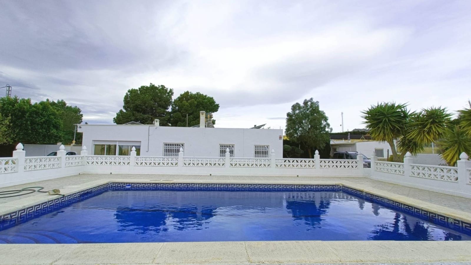 3 soveværelse Finca/Landehus til salg i Albatera med swimmingpool garage - € 259.950 (Ref: 9449711)